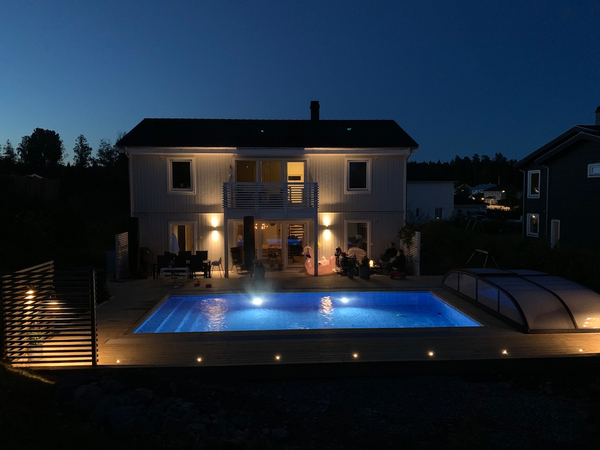 Villa i Täby med Pool