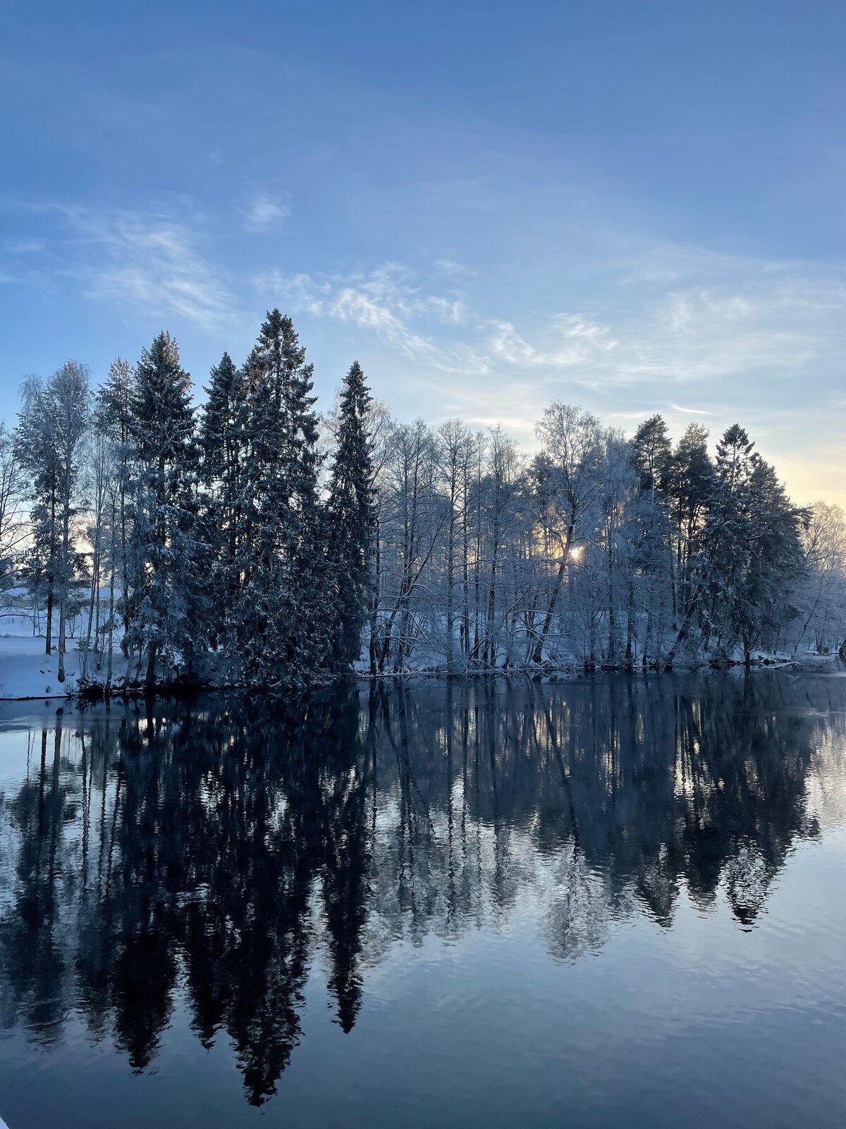 Lilla huset vid älven