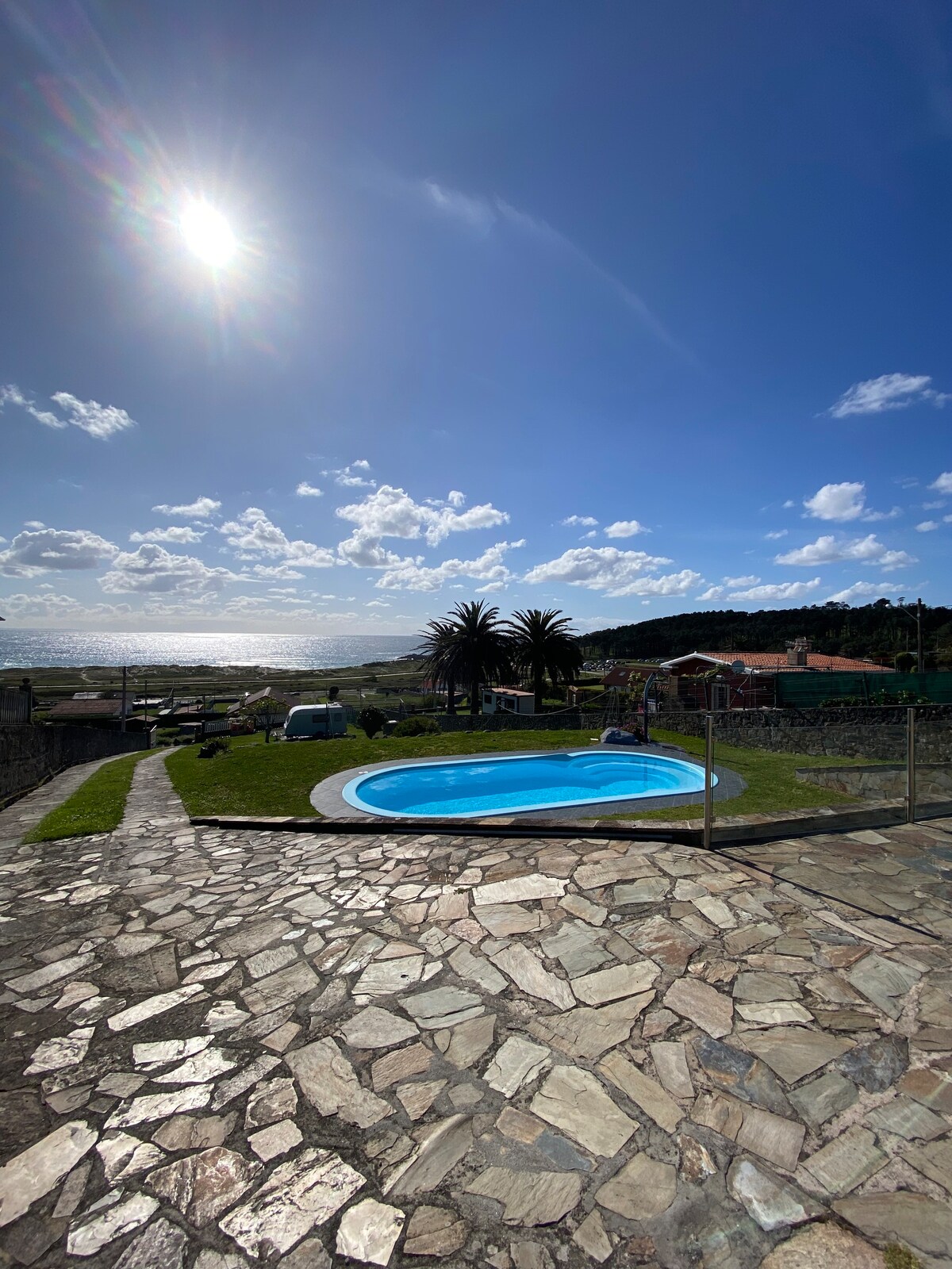 Casa de playa con gran piscina e increíbles vistas