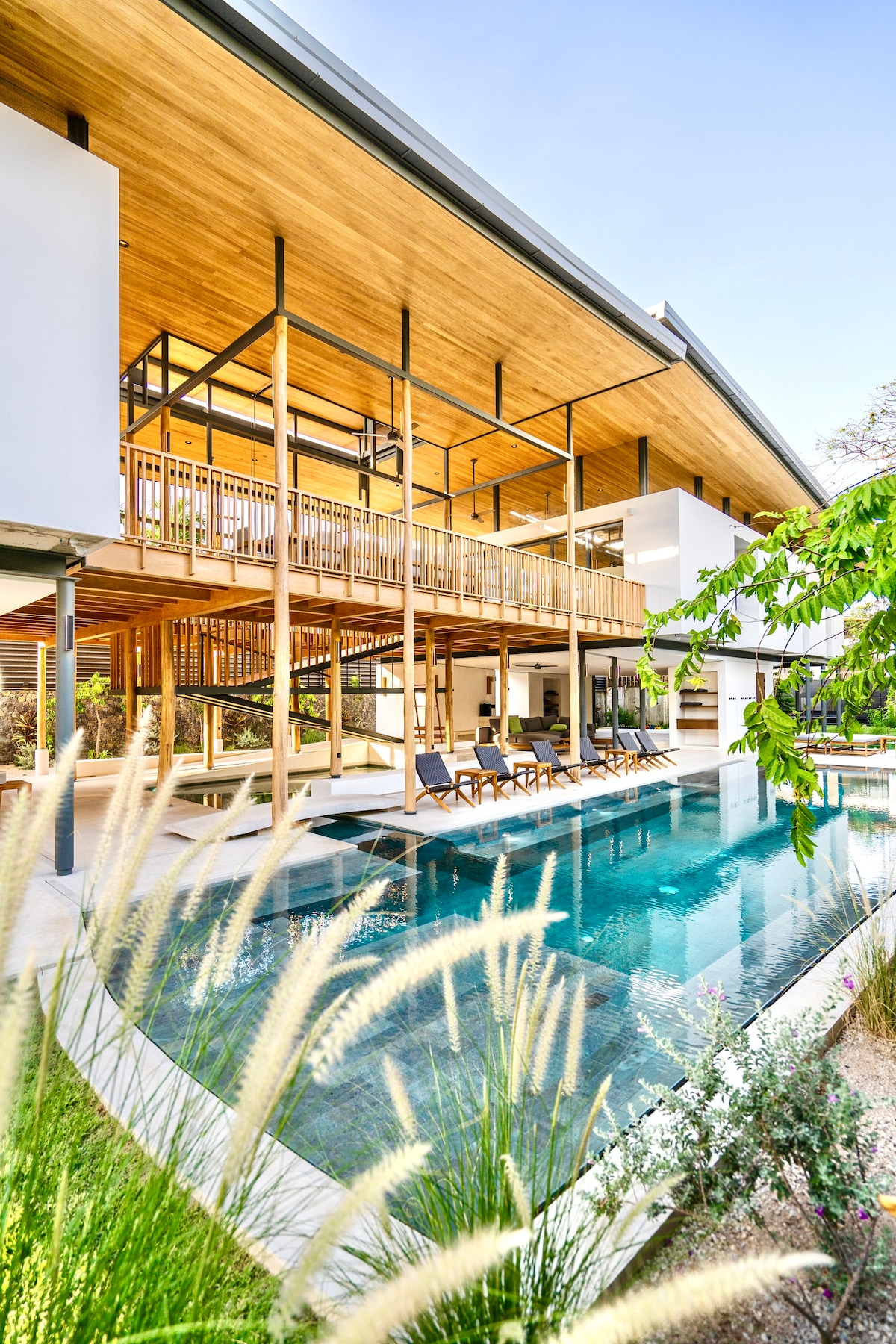 Nimbu West: Elite Luxury & Design, Pools, Beach