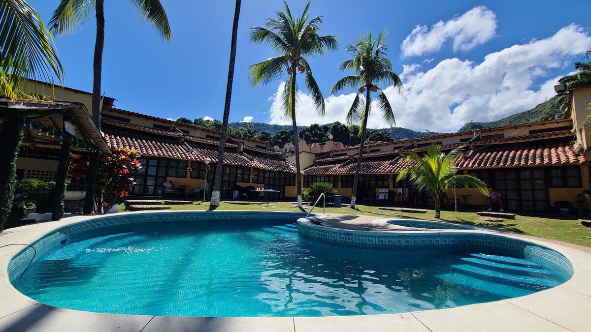 Cabañas con Piscina y Playa