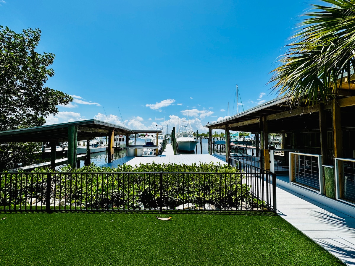 Waterfront Home on the Harbor with a Pool!