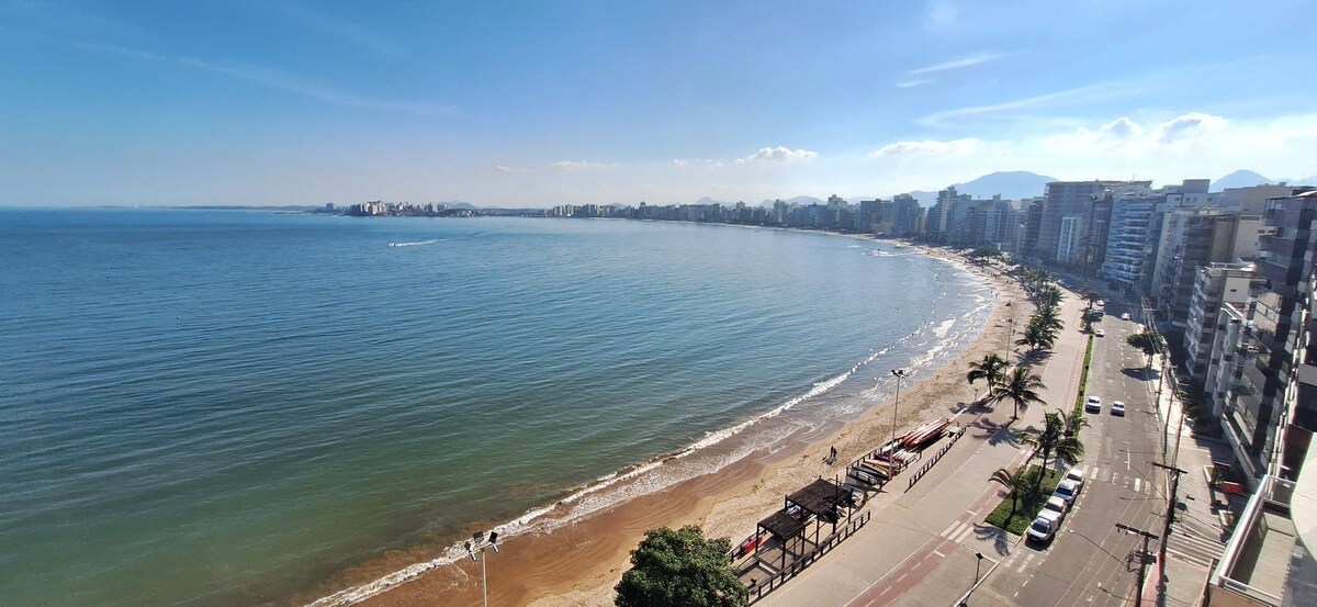 Apto incrível beira-mar luxuoso na Praia do Morro