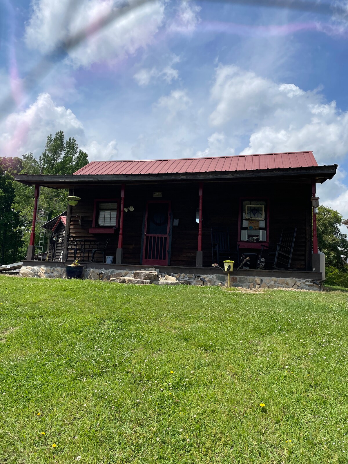 Maw and Paps Tiny Cabin