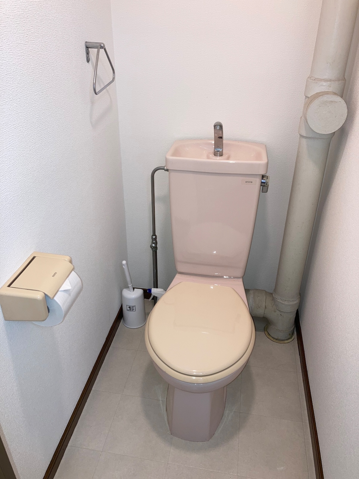 太宰府市
天満宮2.4Km
個別の風呂、トイレ
停车位收费500日元， 230米