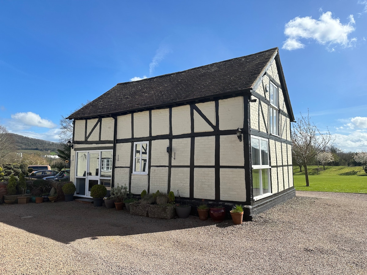 The Cider Press with Games Room