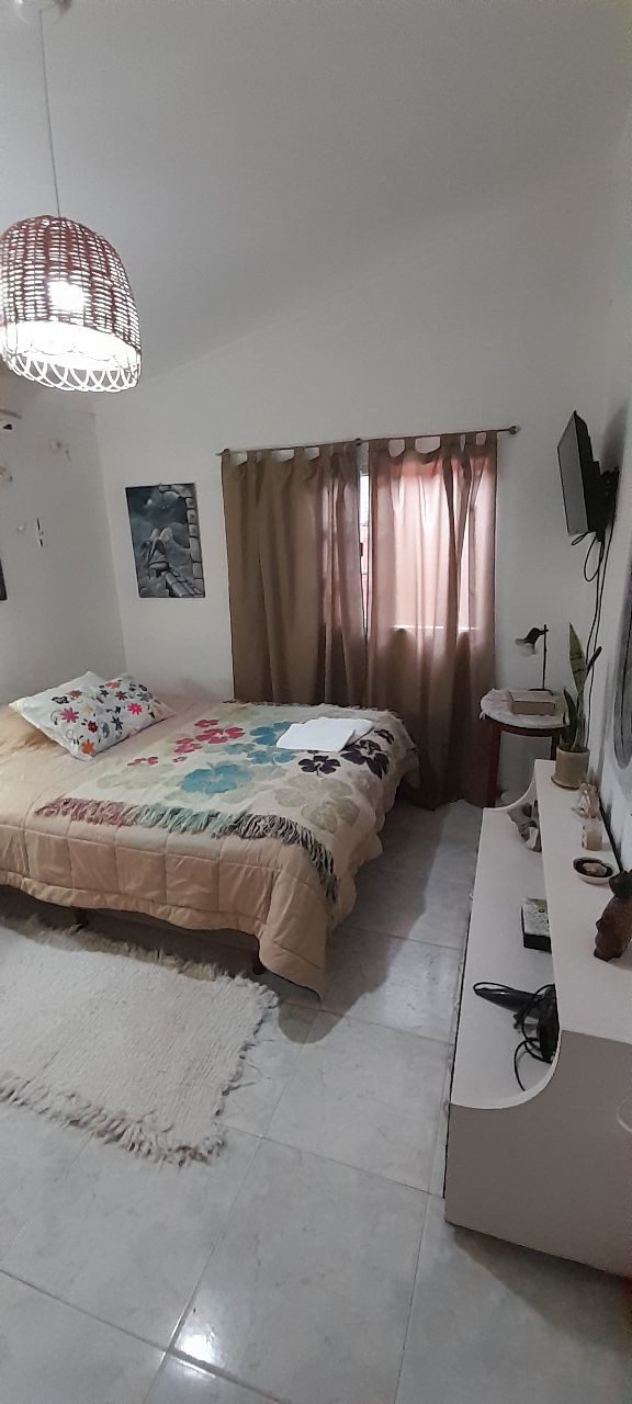 Habitación privada en vivienda.