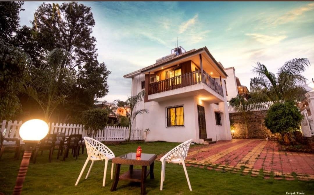 Rudra Holiday Home with Lawn 2bhk