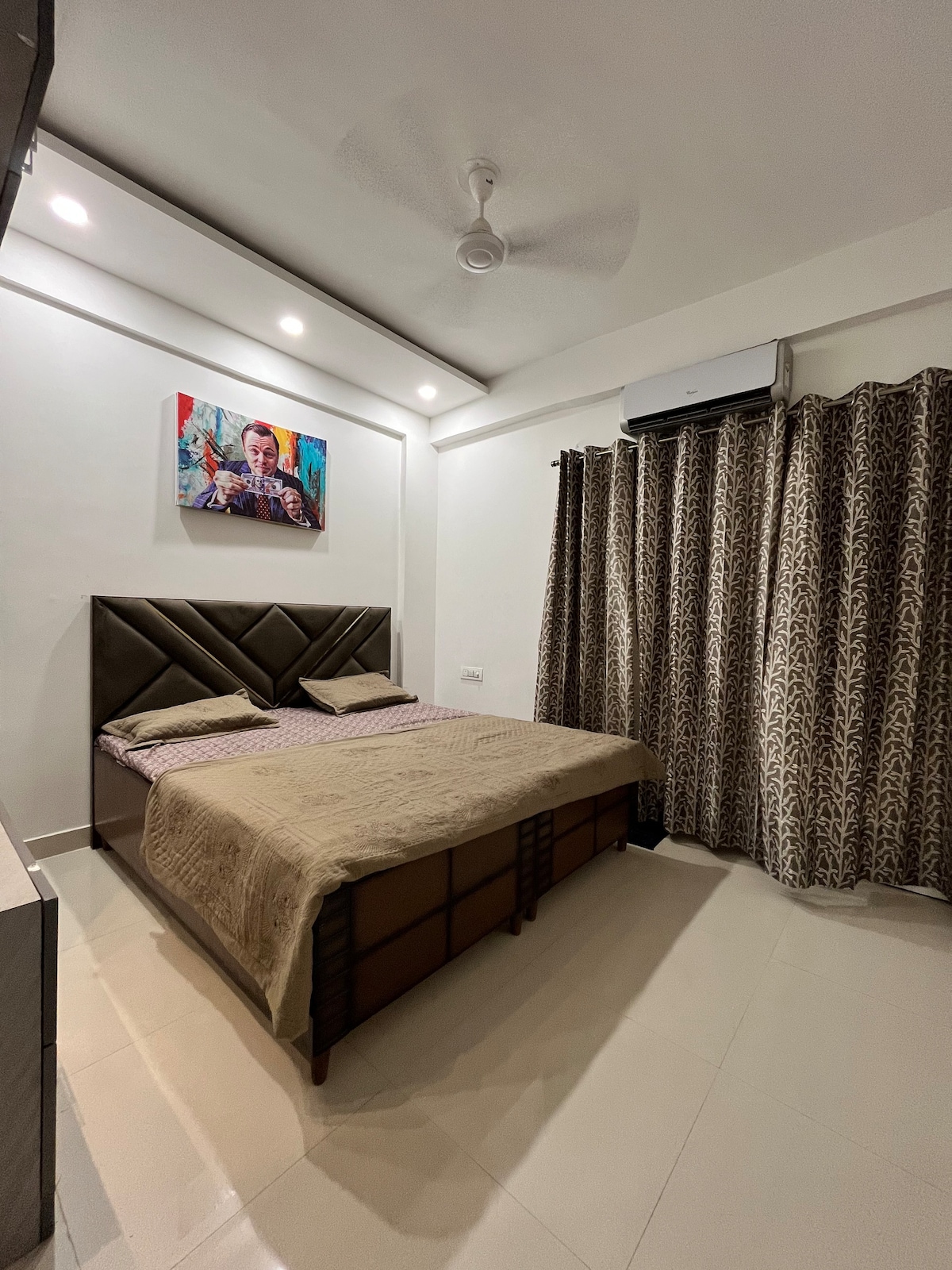 2BHK Good Flat For Sharing Room