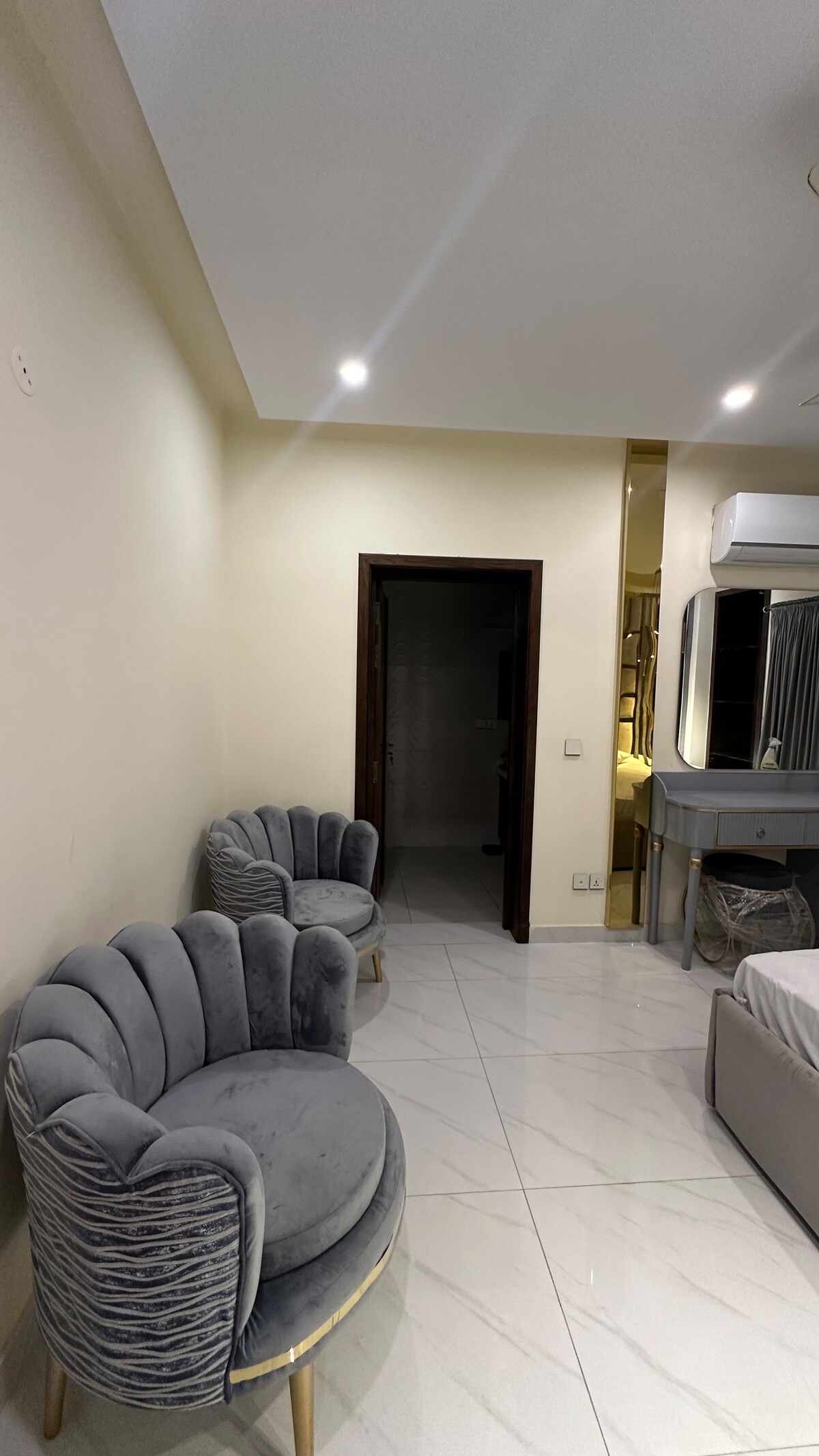 2 Bed Fully Furnished Apartment