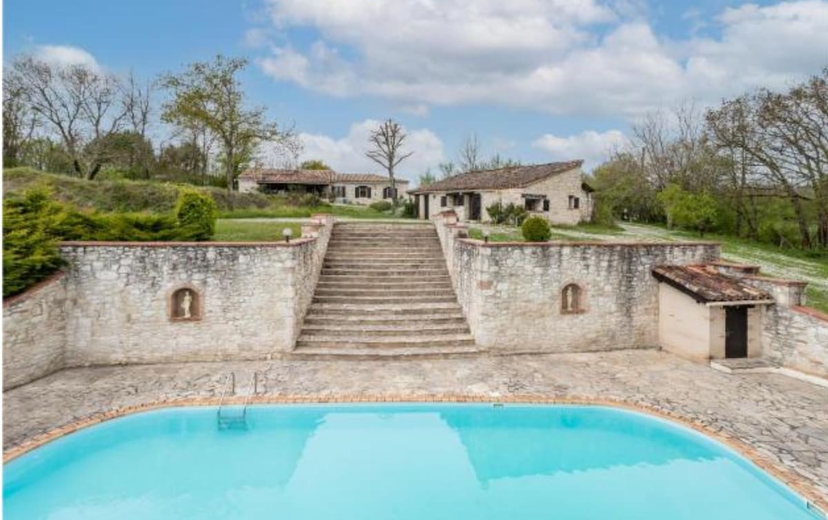 Gîte en pierre au cœur du Quercy Blanc