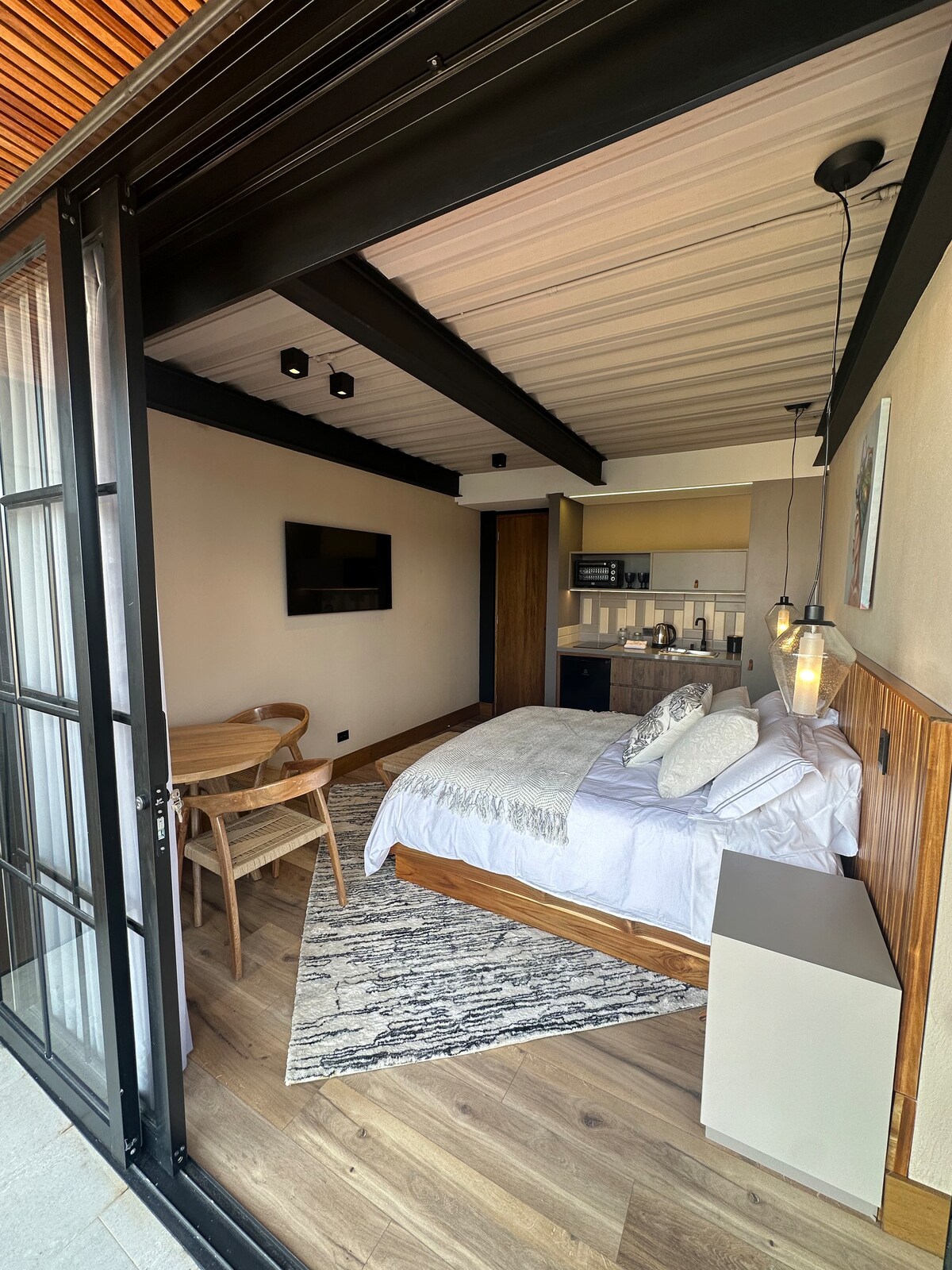 Aparta suite en Llano grande