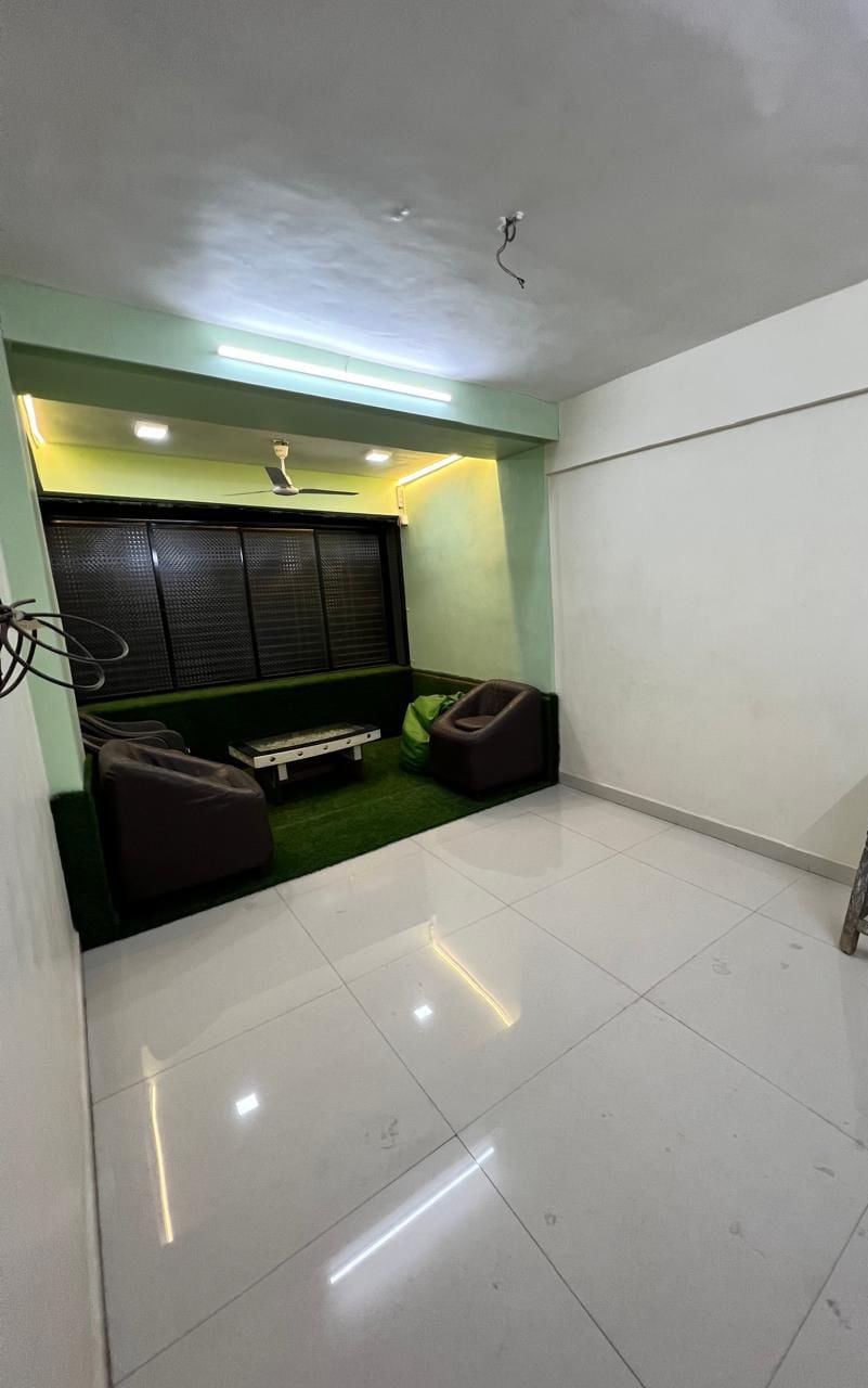 Spacious 1 Bhk Flat Only for Family & Business ppl