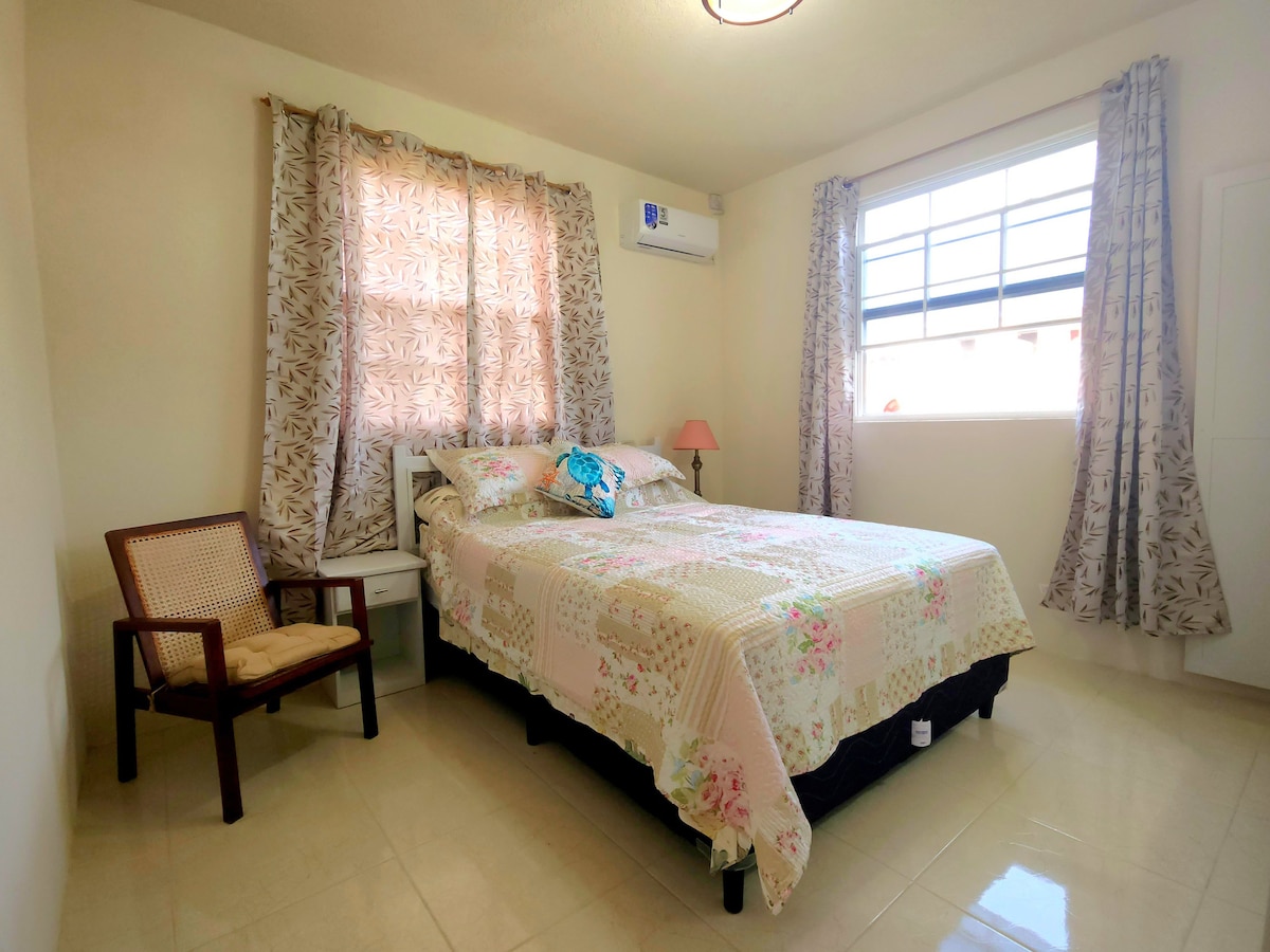 Sunrise Breeze Barbados– 7 minutes from airport