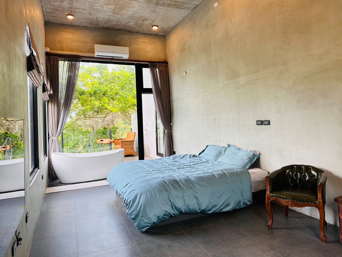 《清和山房民宿 Zephyr Villa》101：花辰 Double Room