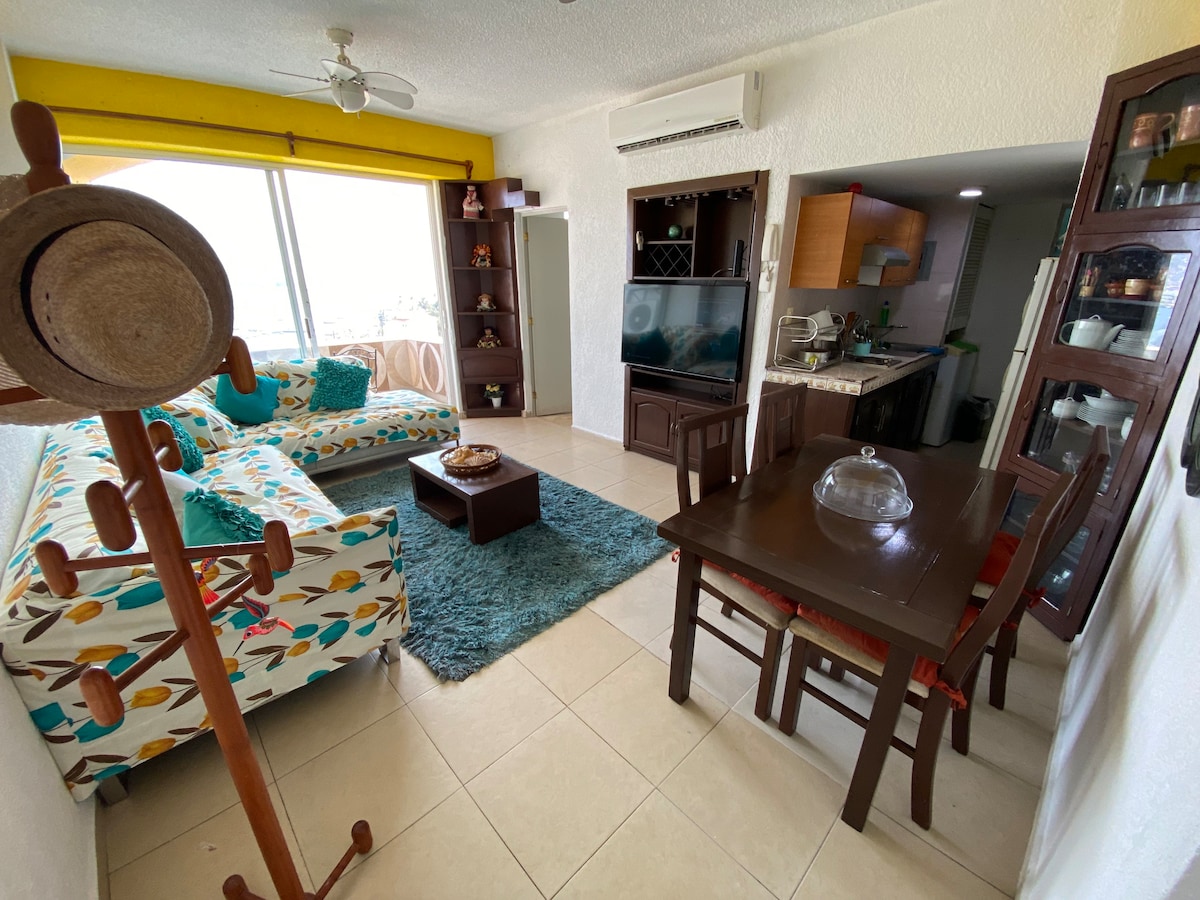 Condo with Pool, Near the Beach, and Sea View