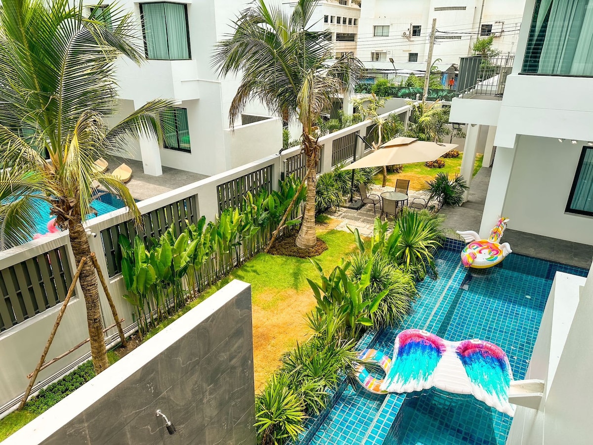 免费接机 曼谷市中心800㎡超大泳池别墅 KTV包房 7个卧室 管家服务