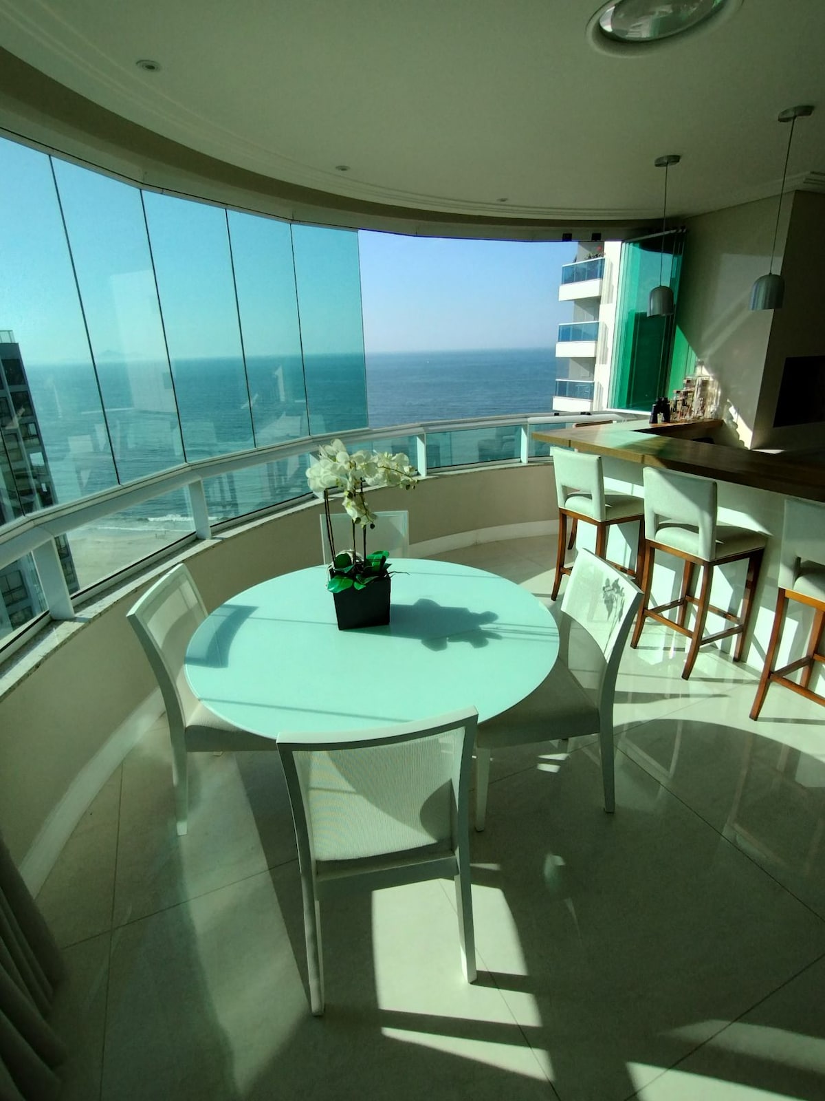 Luxo, Barra Sul, Exclusivo, 2suites+2demi, 4vagas.