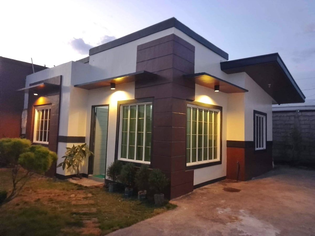 NEW & cozy house near malls and establishments