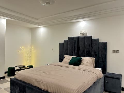 Chambre avec salle de bain privé