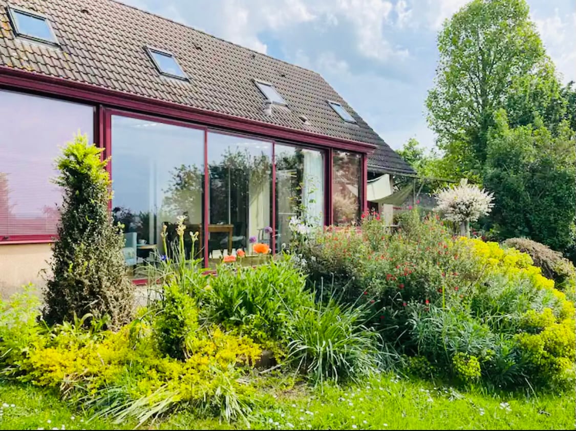 Le baltier fleuri maison à une heure des plages