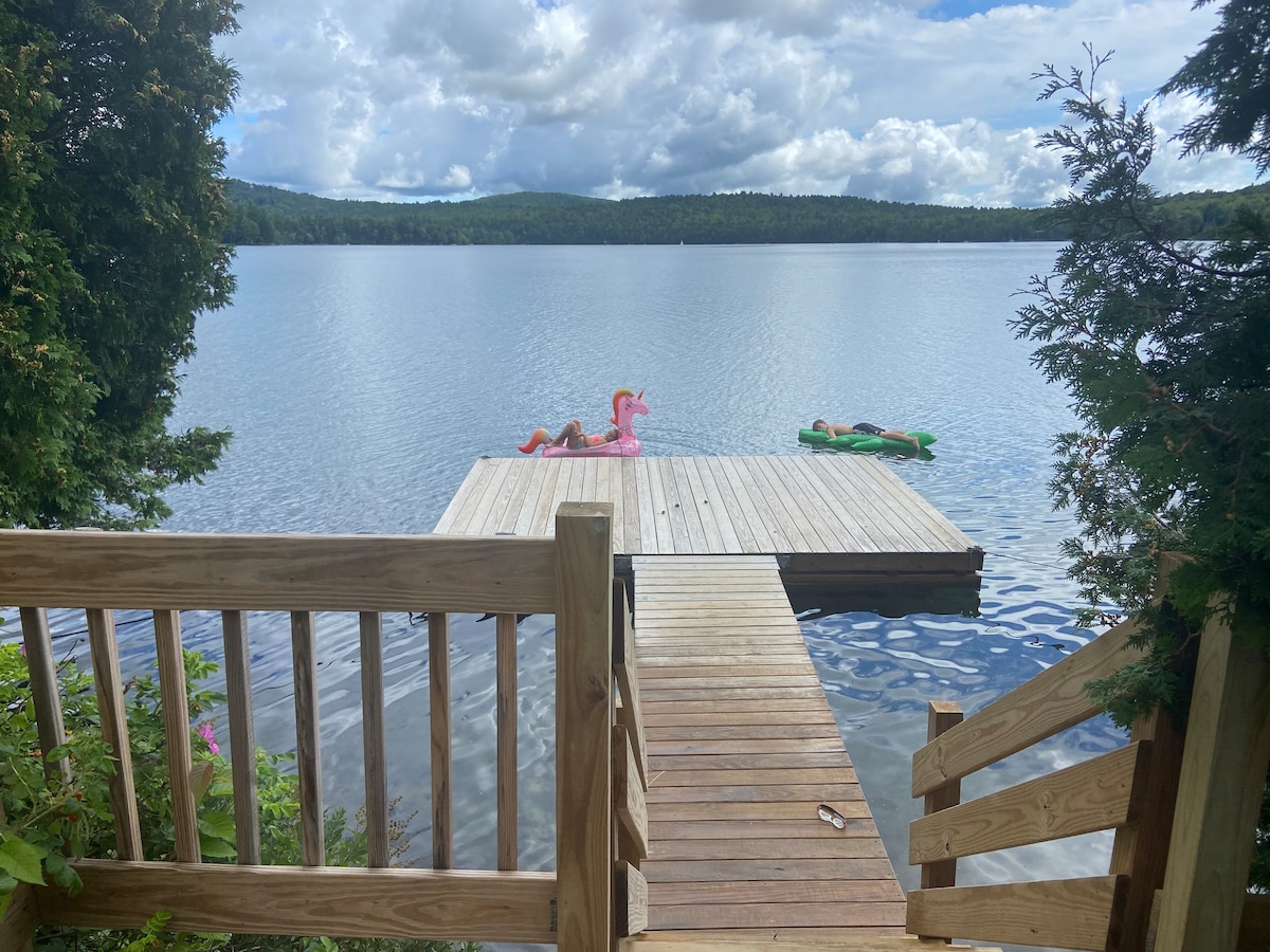 Lovey’s Cove on Clearwater Lake