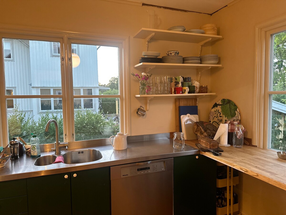 Family home with garden 5 min from Södermalm