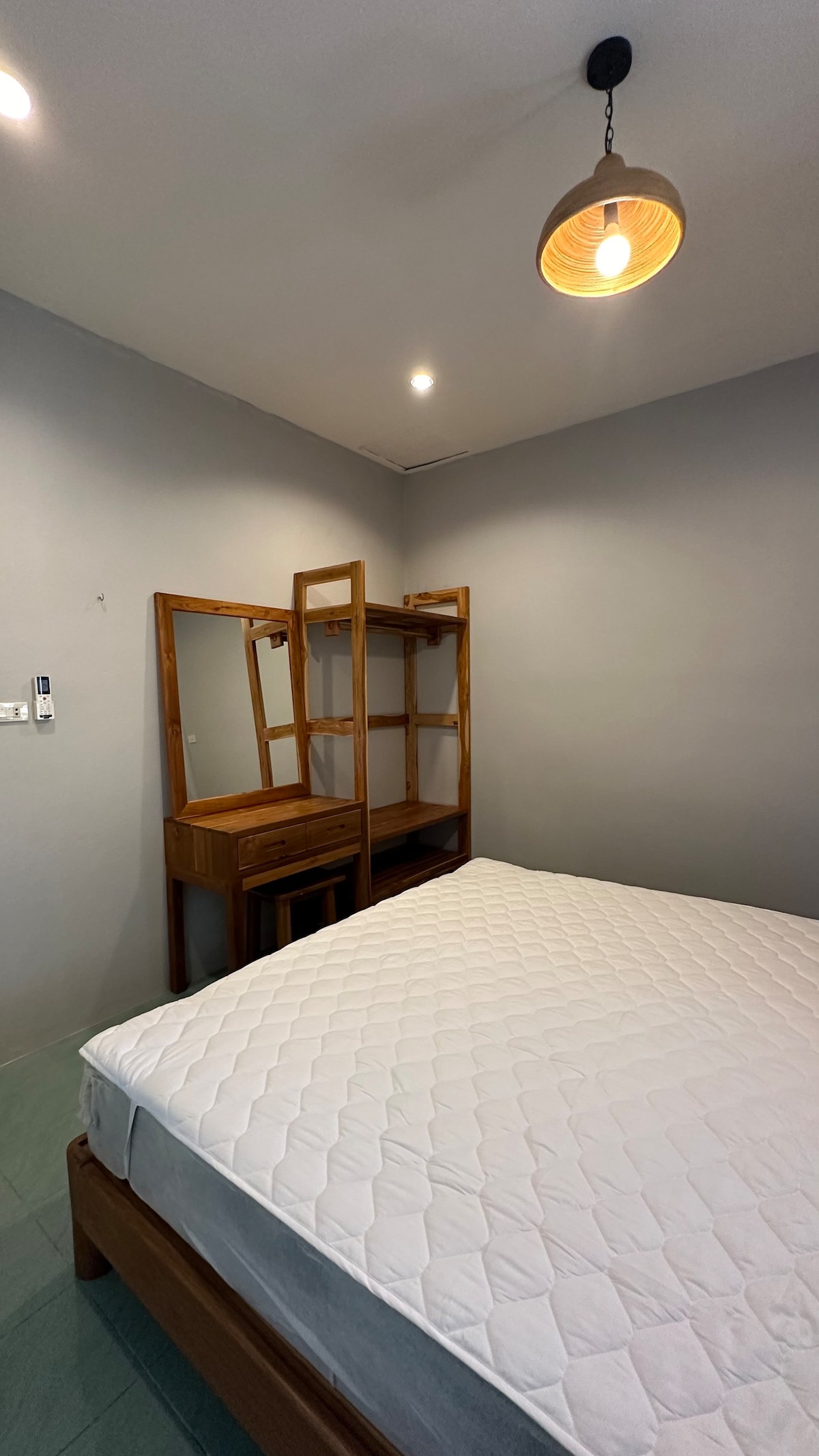 通萨拉（ Thongsala ）舒适的房间