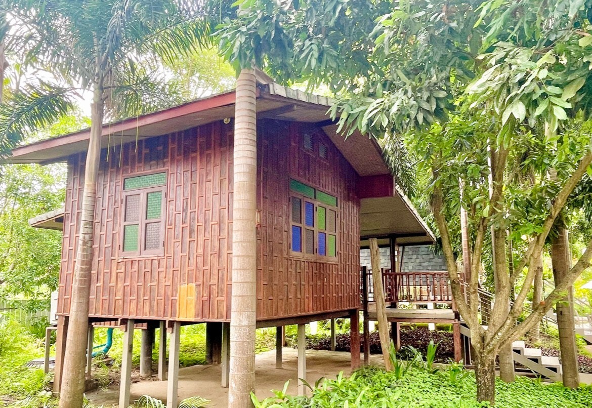 山景兰纳风格小屋