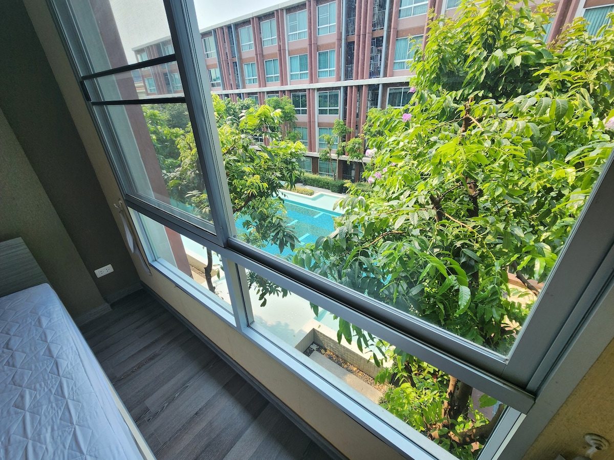 D'Vieng Santhitam公寓， 3楼，泳池景观