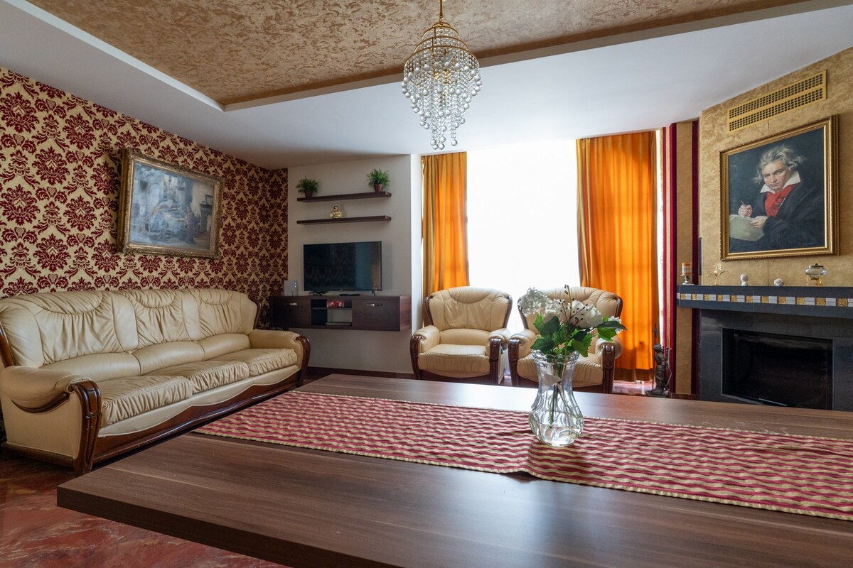 Quiet Room with Balcony Faraway Aparthotel