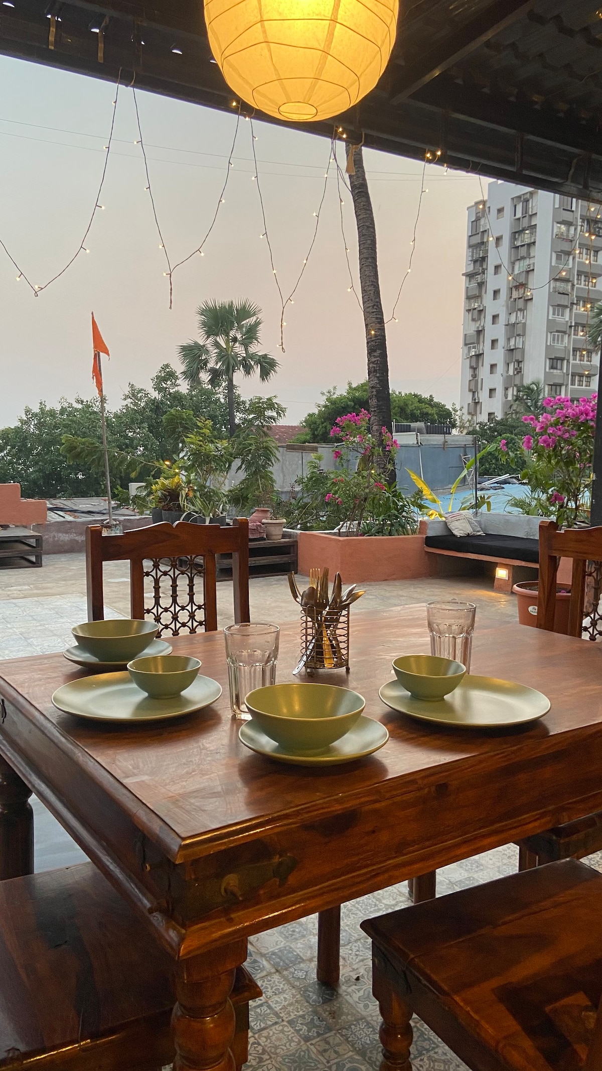 Versova Guest House with a View