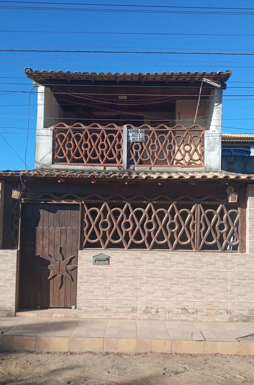 casa em Unamar ha 800 da praia