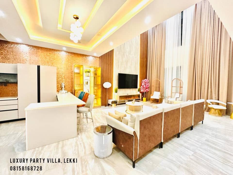 Luxury Party Villa in Lekki