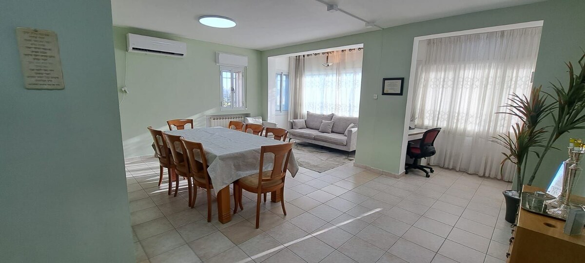 Private Givat Hamivtar House