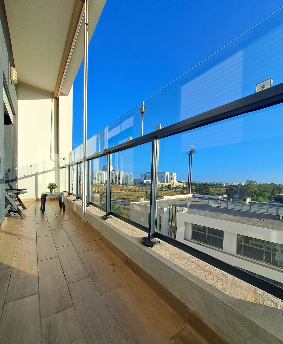 Modern & Bright Apartment 2Bdr with Splendid View