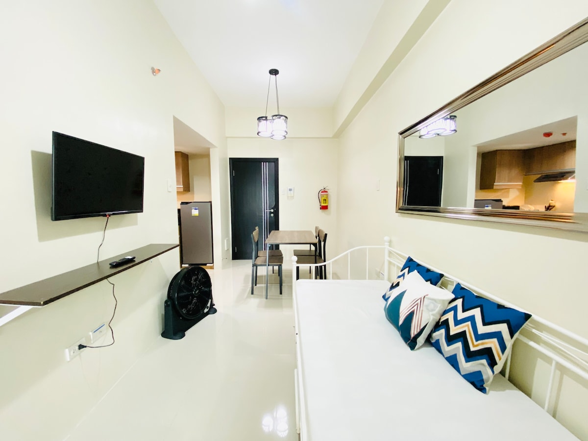 2-2BR+2-1br for 1 Price (24Pax)