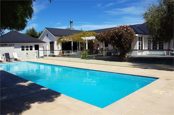 Martinborough Lodge