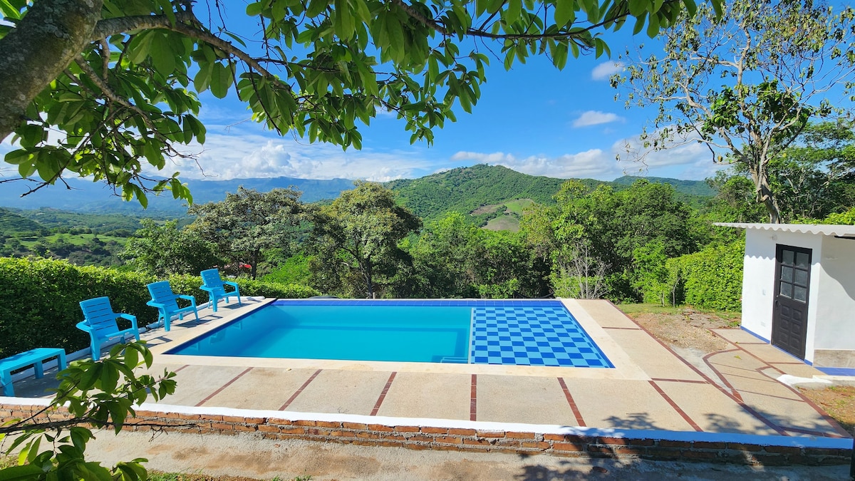 Finca privada con hermosa vista y WIFI