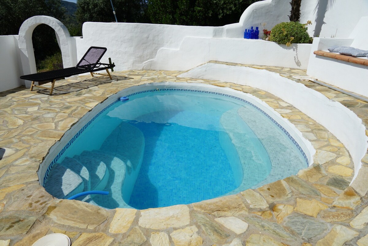 Finca Maran Moorse stijl met dakterras en zwembad