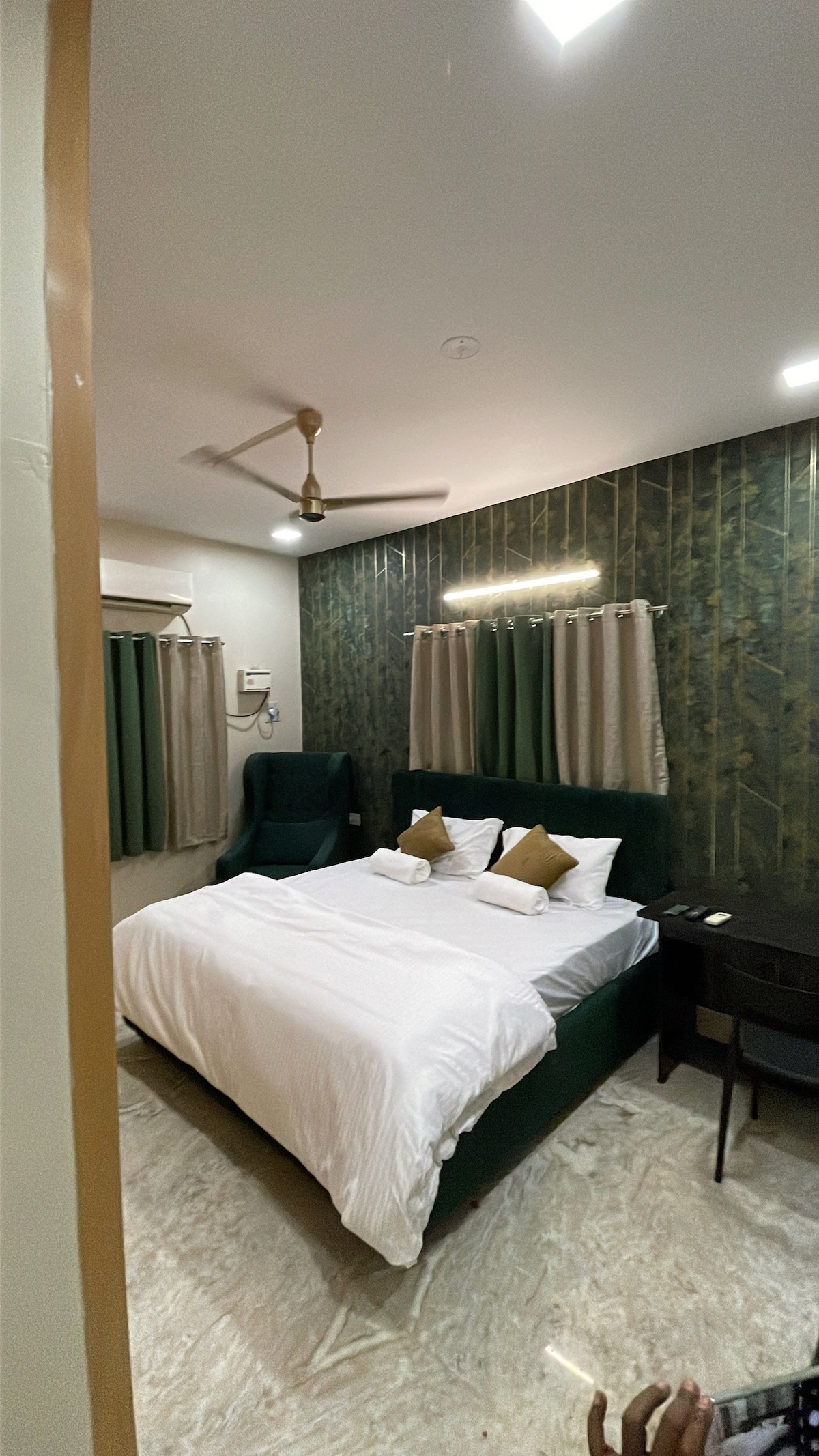 Nea suites-budget stay/green room/luxury