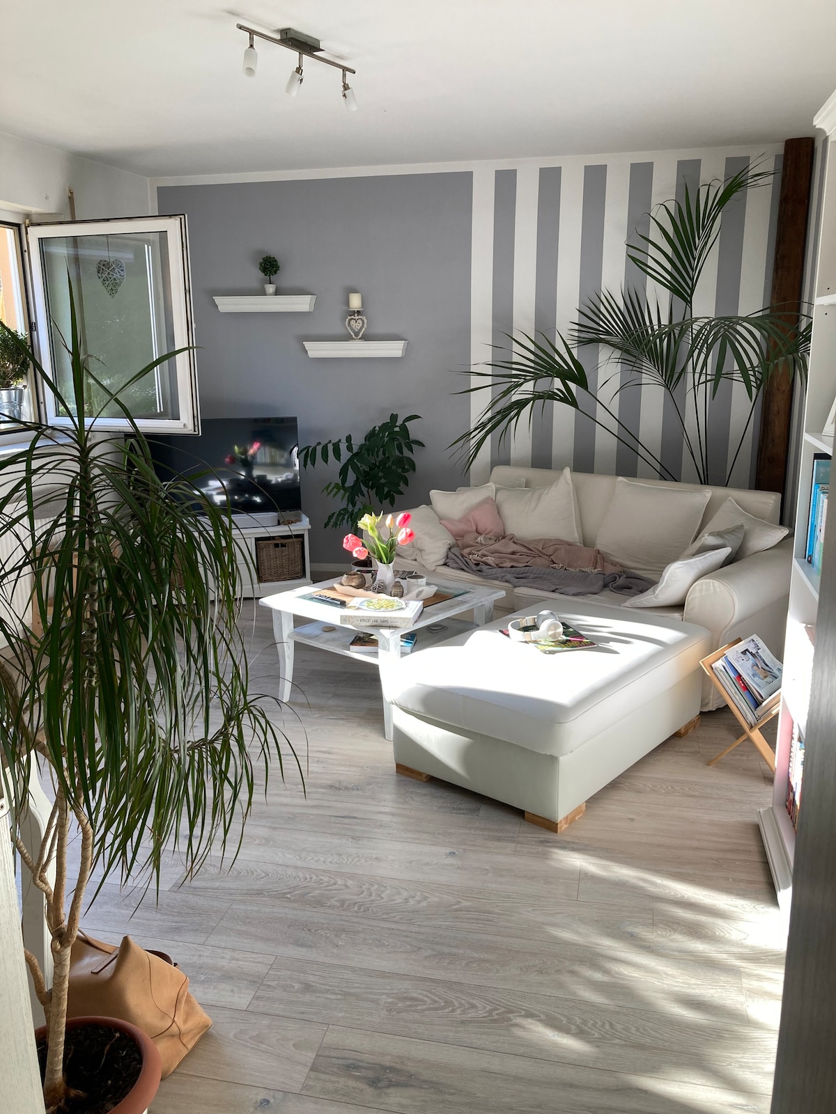 Cozy apartment with sun terrace