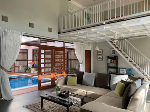 Beach front VILLA with Courtyard Swimming Pool