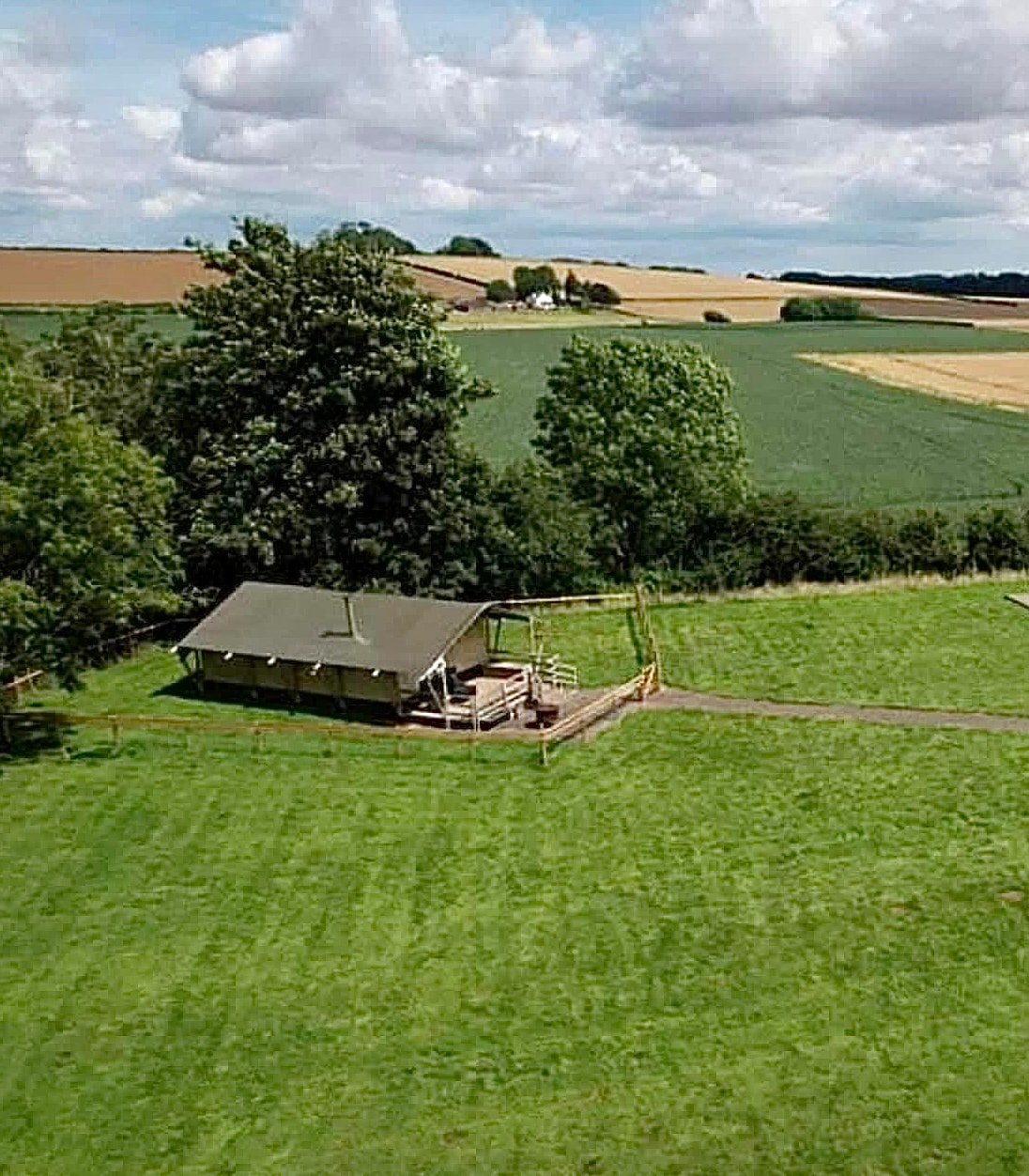 Hawthorn Retreat, Glamping, Lincolnshire Wolds