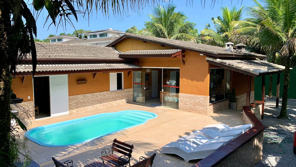 Casa Maresias, 23 pessoas, Piscina, 800m da Praia!