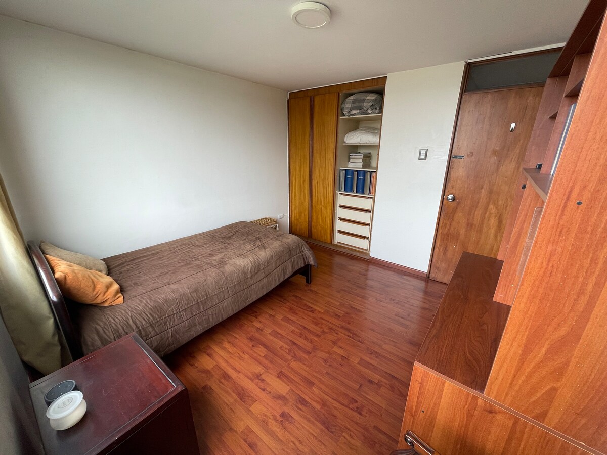 Private Room in Apartment