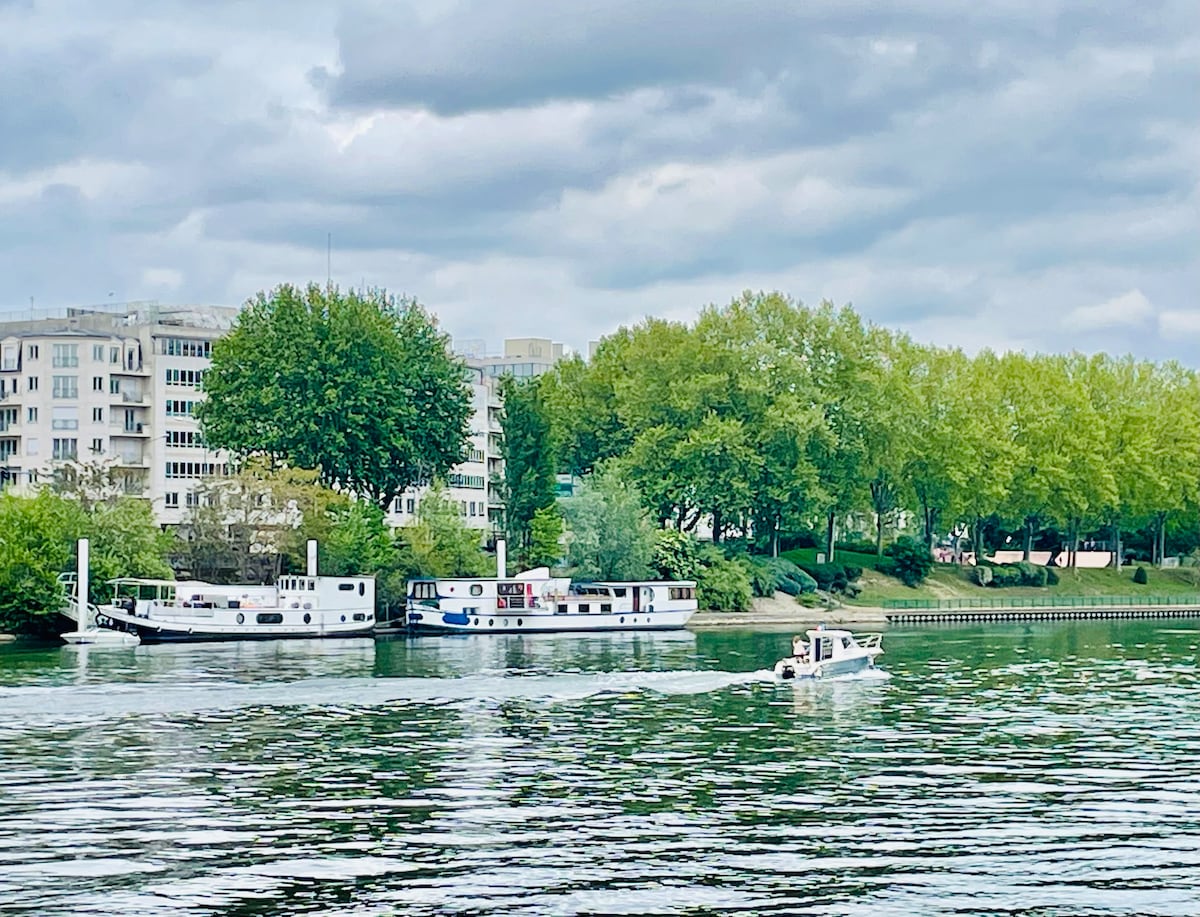 Chambre 1 sur une péniche