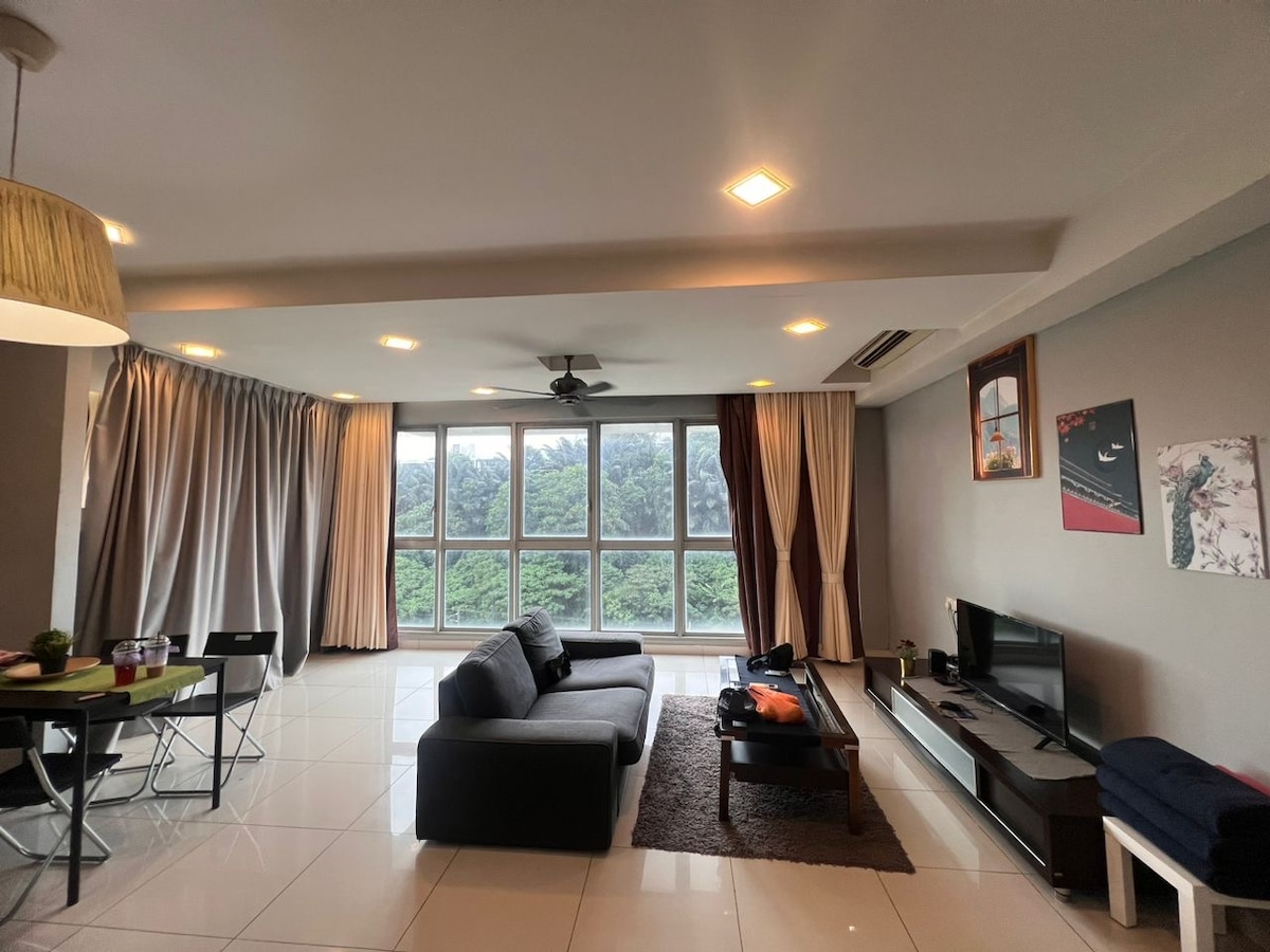 KL COSY HOMESTAY @ REGALIA 完美之旅 2 (s)