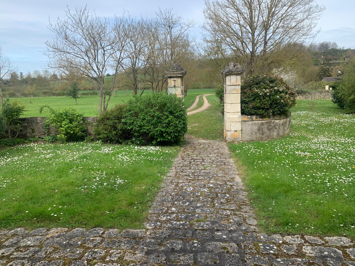 La Maison Neuve Country Home by bike path on 1.3H