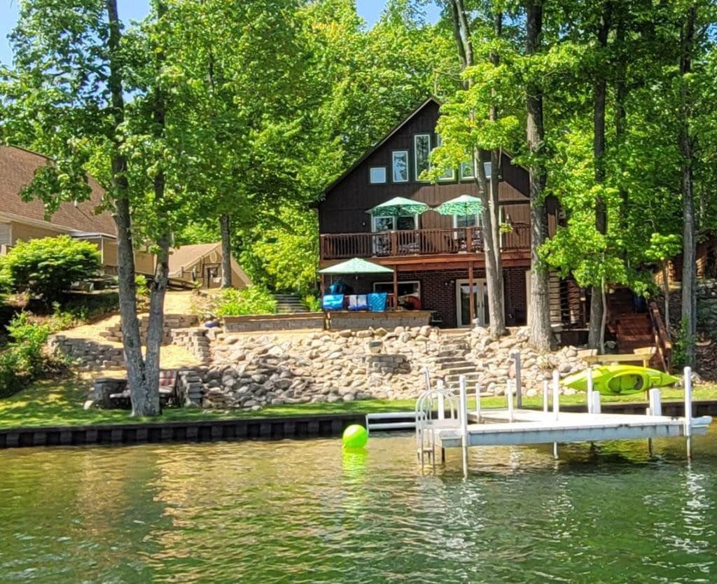 Owl & Anchor Cottage Inn - Lake Front Retreat ！